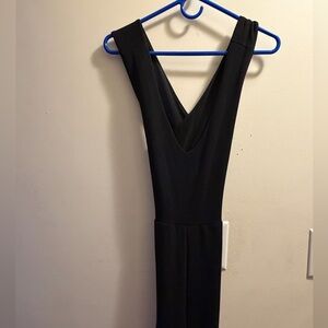 Elegant Black Sleeveless Dress
